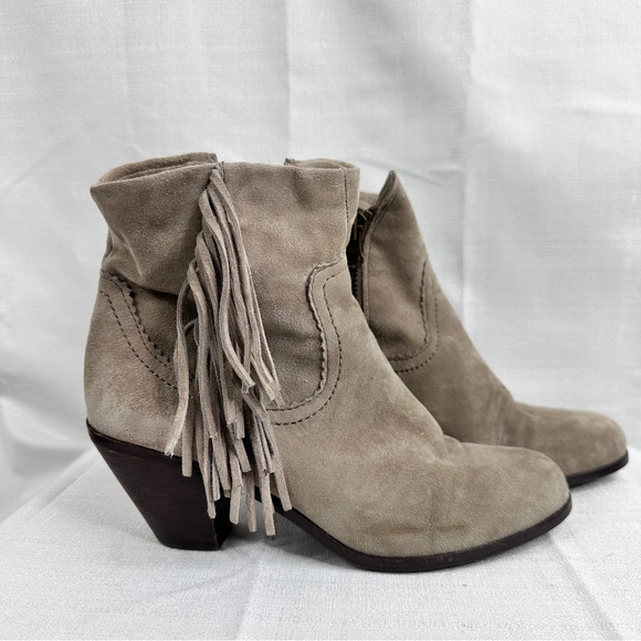 Sam Edleman Louie fringe ankle boots taupe tan suede boho festival casual - Picture 1 of 7